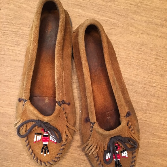 Minnetonka Women's Thunderbird II Moccasins - Picture 1 of 4